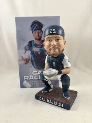 Guante de platino Seattle Mariners Cal Raleigh 2025 Bobblehead Big Dumper cerámica Foto 1 de 4