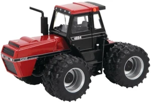 1:32 Scale Britains 43295 CASE International 4894 Farm Tractor with Dual Wheels - Picture 1 of 2