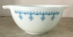 Pyrex Vintage Guirnalda Copo de Nieve Cenicienta Cuenco Mezclador - #441 - 1-1/2 Pt - Imagen 1 de 7