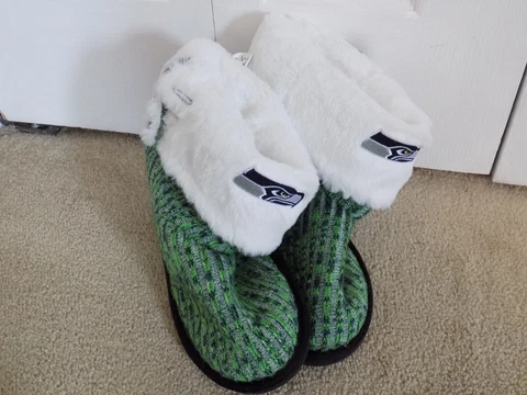 Forever Collectibles FOCO Women's Size 9-10 Seattle Seahawks Bootie Slippers Cover