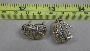 Vintage Sterling Silver 925 Earring Pair Filigree Basket Gold Vermeil Stauer - Picture 1 of 7
