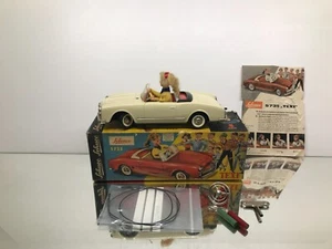 SCHUCO 5735 TEXI ALFA ROMEO 1600 SPYDER RC CAR -CREAM L24.0cm rare- GOOD IN BOX - Imagen 1 de 19
