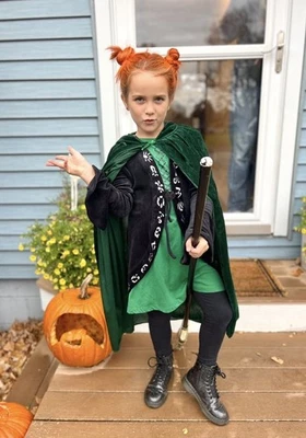 Hocus Pocus Winifred Costume Dress Cloak 6 Disney - Image 1 of 4