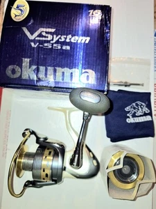 Okuma VSystem V-55A 15BB Spinning Reel Complete w spare spool, manuals, cover A - Picture 1 of 16