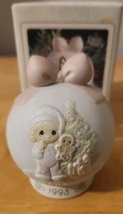 Precious Moments Wishing You The Sweetest Christmas Porcelain Ornament 1993 - Imagen 1 de 15