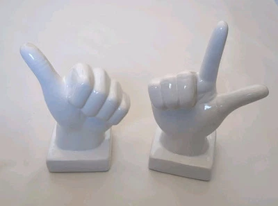 Lote de 2 Manos de Cerámica Blanca L y Pulgares Arriba Decoración de Mesa Caprichosa ASL * Foto 1 de 4