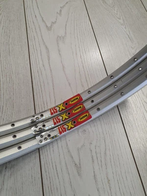 Llanta Mavic X517 26 pulgadas 28 agujeros Foto 1 de 4