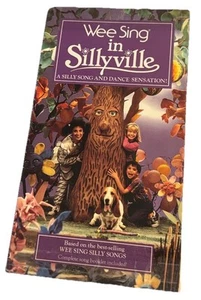 Wee Sing in Sillyville:A Silly Song & Dance Sensation VHS 1989 Laurie&Scott Read - Bild 1 von 15