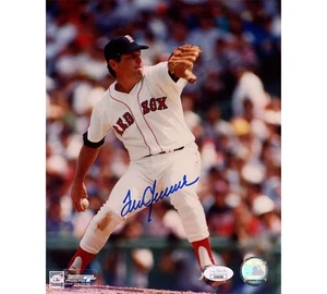 Tom Seaver Signed Boston Red Sox Unframed 8x10 Pitching MLB Photo - Picture 1 of 3