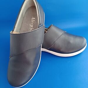 Alegria Qin 622 Soft Navy Blue Leather Slip On Shoes Size 39  US SIZE 9/9.5