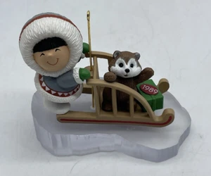 Hallmark FROSTY FRIENDS 1989 Keepsake Ornament #10 In Series Eskimo on Sled - Picture 1 of 15