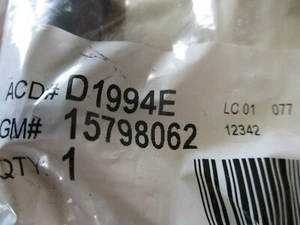 GM OEM Liftgate Tailgate Hatch-Release Button Switch 15798062 - Picture 1 of 1