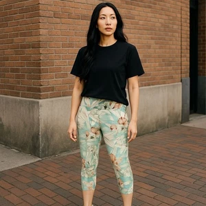 Soft Surroundings Aqua Floral Capri Pants Size M - Picture 1 of 4