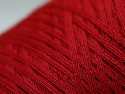D11 250g SUPERSOFT MERINO SCHURWOLLE ROSSO (5,5) Strick Wolle Garn Lace - Bild 1 von 3