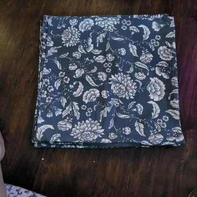 Funda Almohada IKEA Idalinnea 20x20 Azul Medio con Flores Blancas Foto 1 de 4