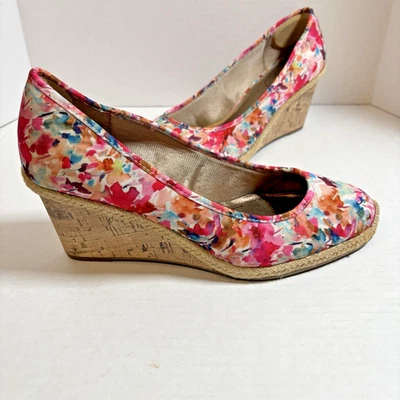 Zapato LifeStride Tacón Cuña 10M Mujer Rosa Floral Imitación Corcho Cuña Deporte Flex Foto 1 de 4