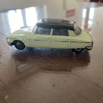 NOREV Ancien 1/43 CITROEN DS 19 N*48 Couleur beige. - Photo 1/4