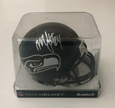 NFL Seahawks Fútbol Marshawn Lynch Signo Mini Casco Riddell NUEVO Totalmente NUEVO Foto 1 de 4