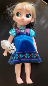 Muñeca Disney Frozen 15" animadores niños pequeños princesa Elsa con vestido azul y juguete Olaf - Imagen 1 de 24