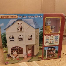 Sylvanian Families Sky Blue Terrace Gift Set *New With Damaged Box*