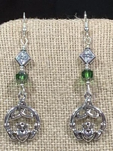 NEW ITEM*ON SALE* HANDCRAFTED SILVER CELTIC CLADDAGH & CRYSTAL DROP EARRINGS - Picture 1 of 11