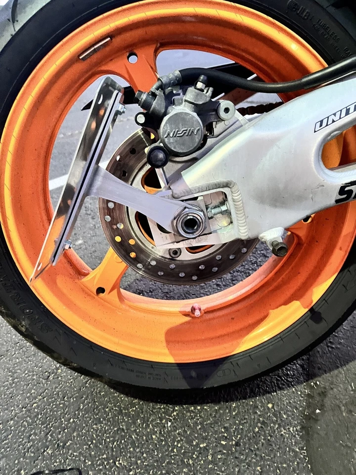 Soporte de reubicación de matrícula plano para HONDA CBR1000 Series 1986-ahora Foto 1 de 4