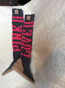 Victoria’s Secret PINK Tall Gray mukluk Knit slippers Large 9-10 Hard Bottom