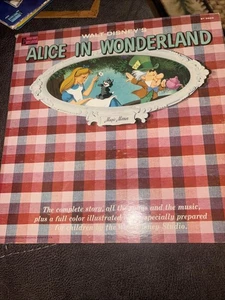 60s Alice in Wonderland Magic Mirror A Story With Songs Vinyl Record ST 3909 - Picture 1 of 7