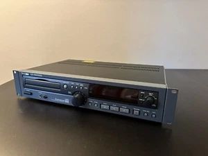 TASCAM CD RW 2000 RECORDER PLAYER MASTERIZZATORE + TELECOMANDO - Picture 1 of 10