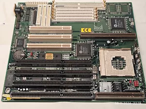 Socket 3 EDO VIP PCChips M919 V3.2 *CacheFree* Motherboard ISA, PCI, VLB & 16 MB - Picture 1 of 8