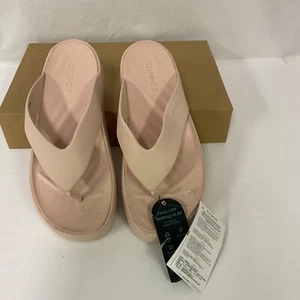 Sandali infradito Crocs Getaway platform donna taglia US W 9 rosa pesca gomma - Foto 1 di 6