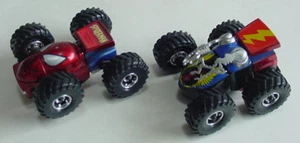 Spiderman Regener8ers Thor 8 Vehicles in 1 - Picture 1 of 12