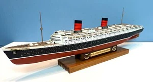 Modelo Ocean Liner RMS Queen Elizabeth Modelo de plástico Base de madera personalizada Placa de nombre - Imagen 1 de 8