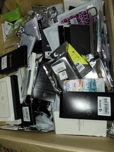 Gros lot de 140 coques Iphone. 13 14 15 16 Pro NEUF et scellé - Photo 1 sur 6