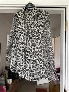 Ladies Chiffon Animal Print Shirt By French Connection Size 6 Wears Like A 10 - Picture 1 of 4