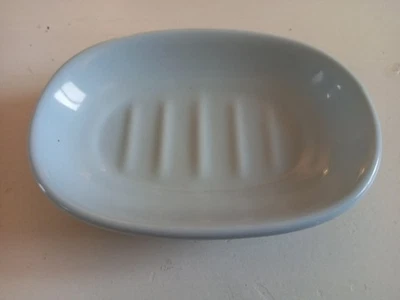 Jabonera de cerámica azul claro 5-1/2"x4" usada ovalada Foto 1 de 4