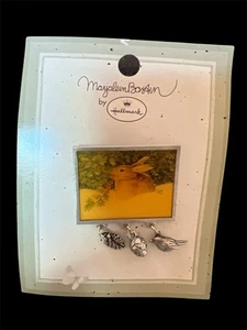 Marjolein Bastin Pin Hallmark NEW ON CARD Vintage 90s 1999 Bunny Rabbit Snow - Picture 1 of 1