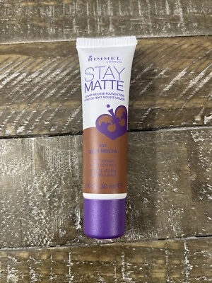 Rimmel Stay 哑光液体慕斯粉底 504 深摩卡 — 第 1/3 张图片