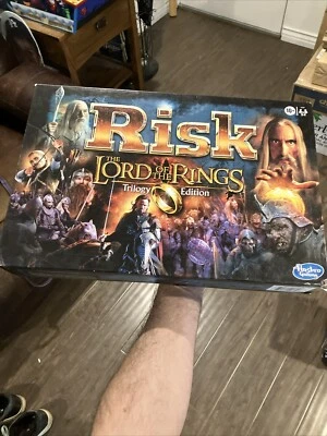 Risk The Lord of The Rings Trilogy Edition 2003 Board Game New Sealed OOP - Image 1 of 4