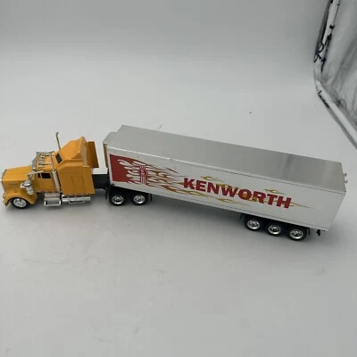 1:43 Diecast NewRay Kenworth W900 - Yellow - Flames - Image 1 of 4