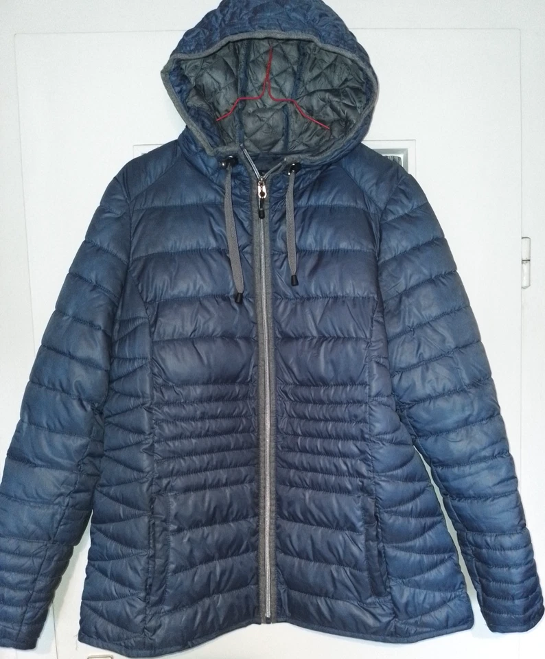 Schöne warme Steppjacke C&A THE OUTERWEAR , Gr. 44, blau, mit Kapuze - Bild 1 von 1