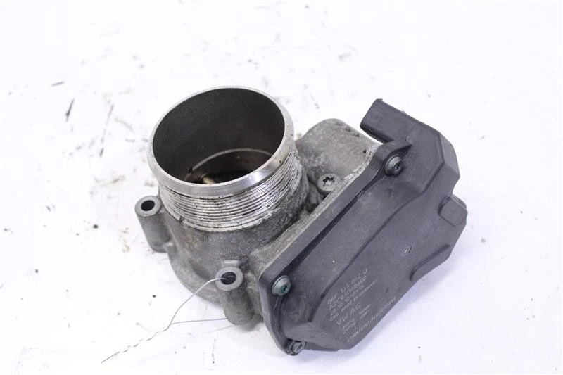 Used Fuel Injection Throttle Body fits: 2013 Audi A5 2.0 Grade A Foto 1 de 4