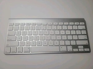 GENUINE Apple Wireless Bluetooth Keyboard A1314 Mac Aluminum Tested Working - Afbeelding 1 van 5