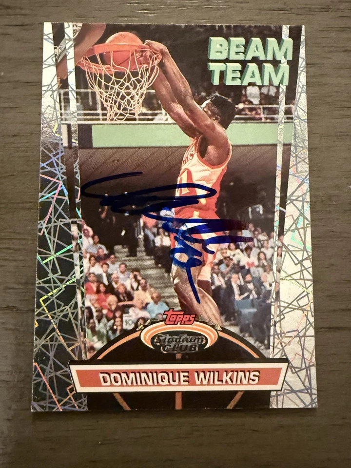 Tarjeta autógrafa 1992-93 Stadium Club Beam Team Dominique Wilkins 2 Auto Hawks NBA Foto 1 de 2