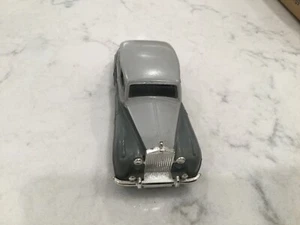 1:50 Dinky Toys Rolls-Royce Silver Wraith - made in England - Picture 1 of 5