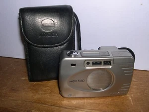 MINOLTA VECTIS 300 35MM FILM CAMERA WITH CASE WORKING - Picture 1 of 3