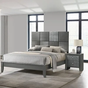 Beautiful Gray Finish Wooden Square Panel Queen Bed 3pc Bedroom Furniture Set - Picture 1 of 9