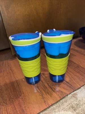 Lot of 2 Snackeez Drink & Snack Cups Green Blue Straw Fun Water Bottle - Image 1 of 3