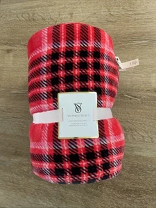 VICTORIA'S SECRET Cozy Soft Sherpa Blanket in Red Black Plaid 50x60 NEW 2024 - Picture 1 of 7