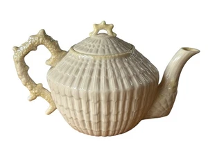 Tetera Belleek Limpet AMARILLO BRILLO SOBRE CREMA ¡Fantástico Estado! - Imagen 1 de 11
